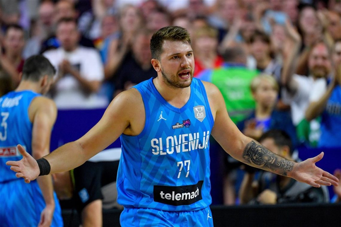Luki Dončiću 35.000 dolarjev kazni zaradi kritike sodnikov