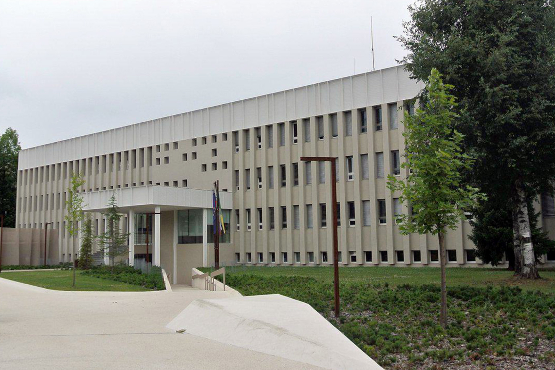 Vzrok smrti in razlog iskanja zdravstvene pomoči pacienta nista povezana