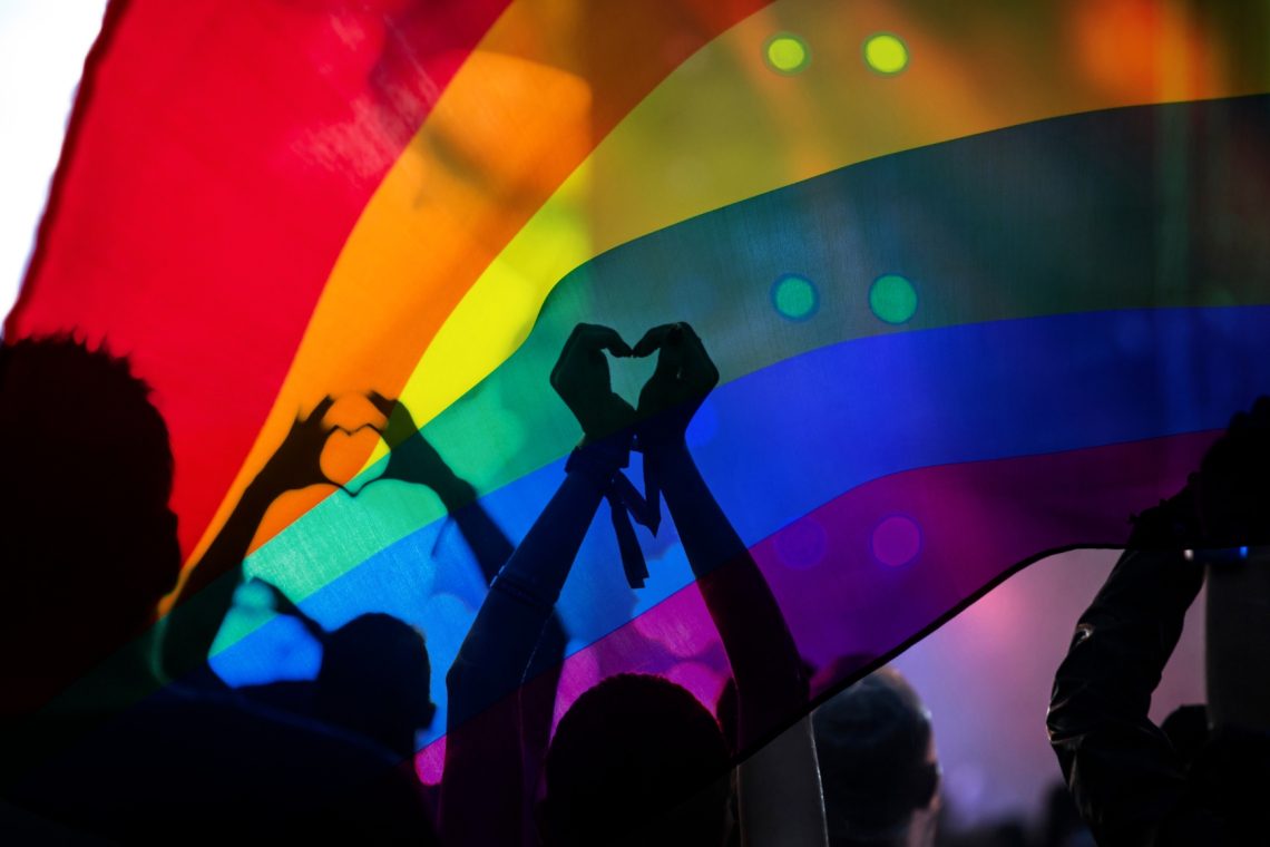 Depresija pri LGBTQIA+ populaciji: Razumevanje in podpora