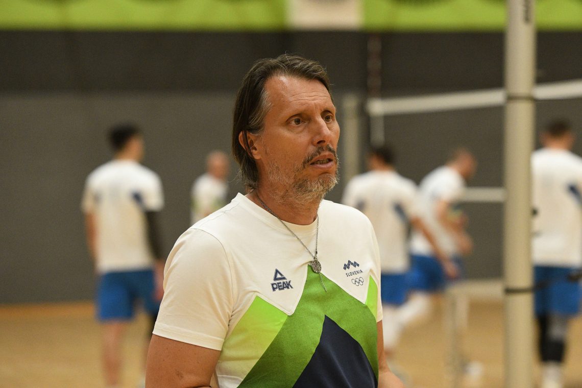 Slovenski odbojkarji za tretjo zmago na olimpijskih igrah po petih nizih strli Francoze