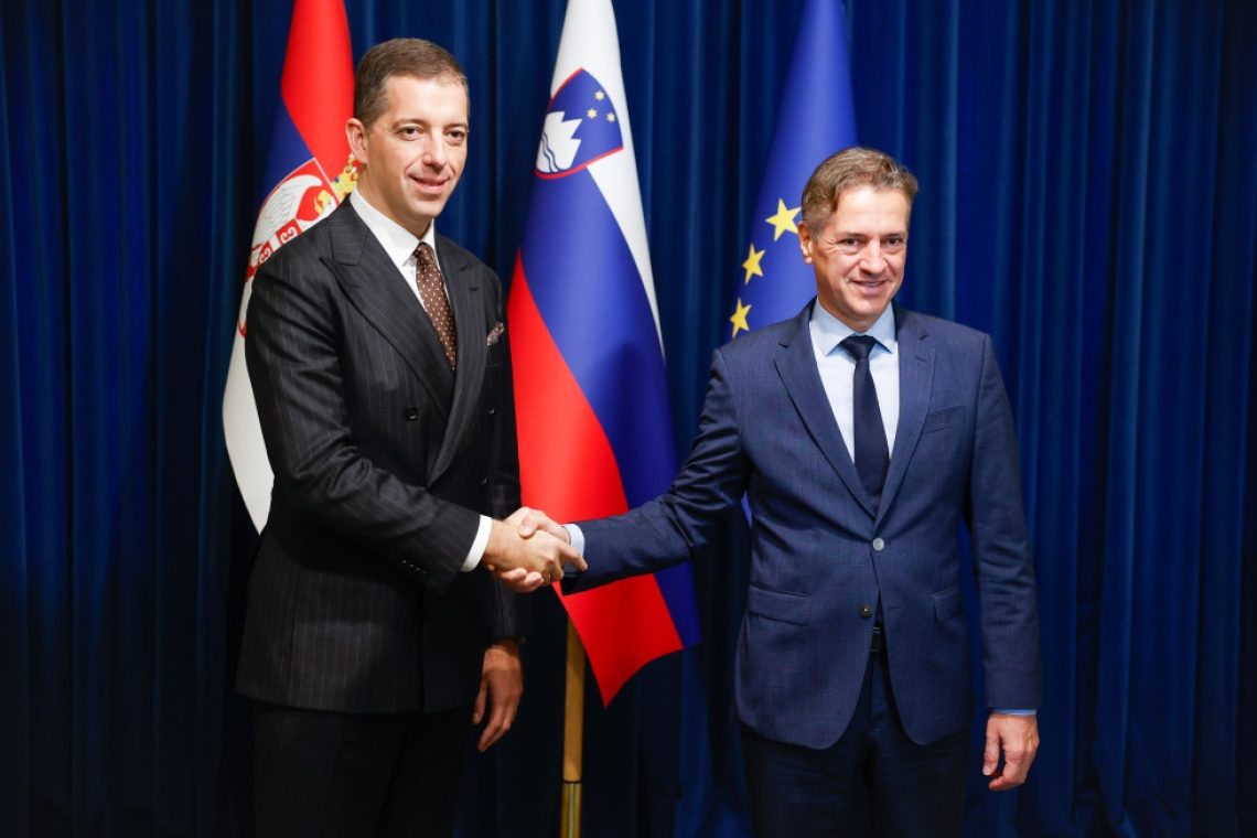 Dr. Golob se je srečal s srbskim zunanjim ministrom Đurićem