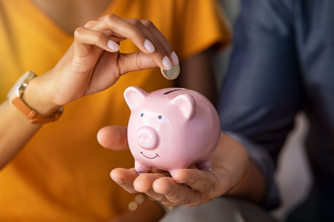 Varčevanje in vlaganje denarja kot ključ do finančne stabilnosti