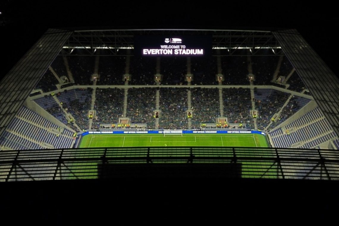 Na testni tekmi novega stadiona Evertona kar 10.000 gledalcev