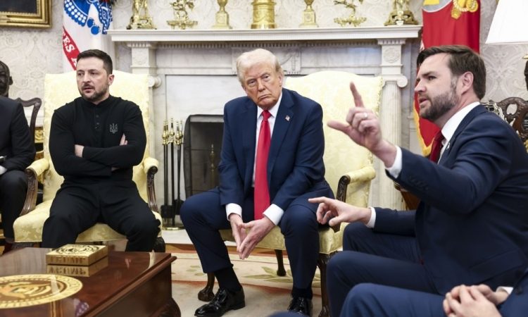 Trump in Zelenski v sporu, srečanje v Beli hiši prekinjeno