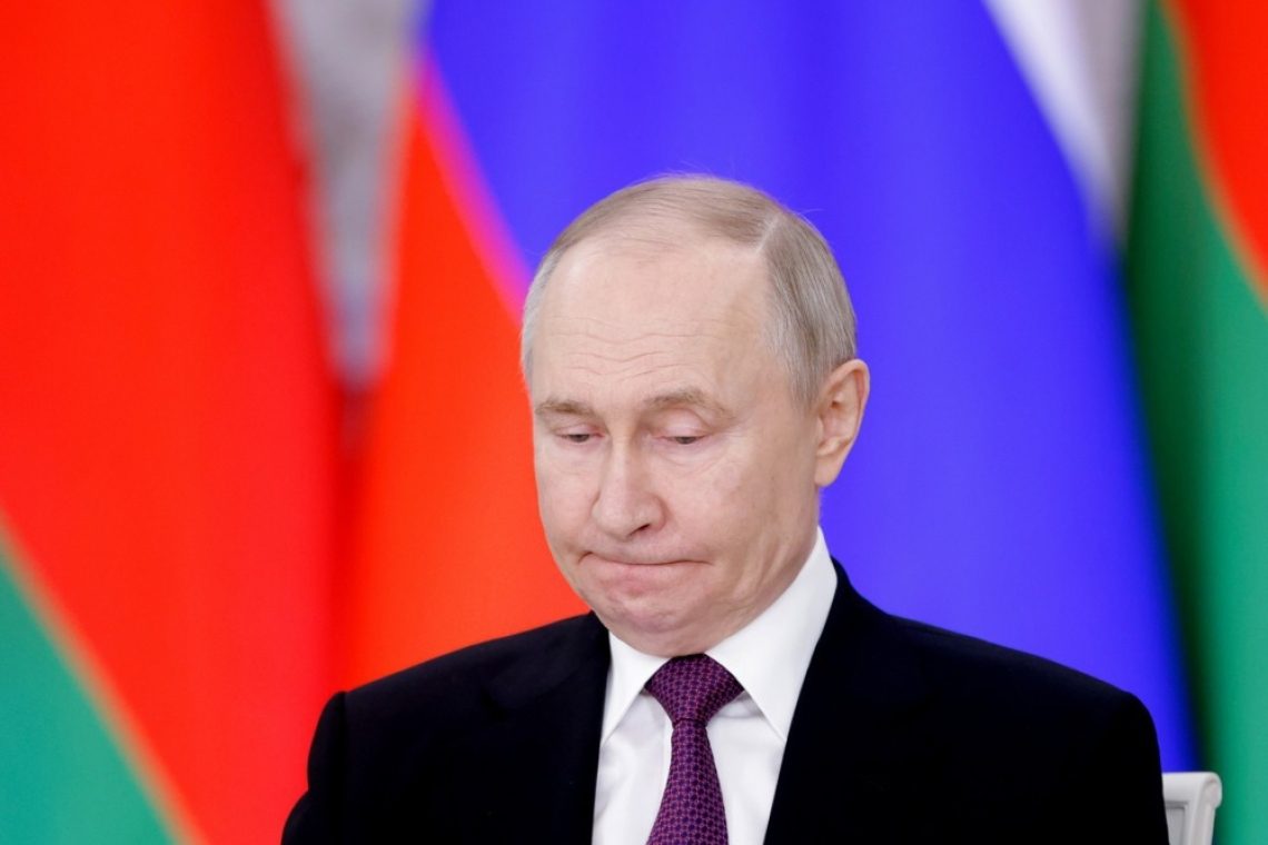 Putin podpira začasno premirje, a želi pojasnila
