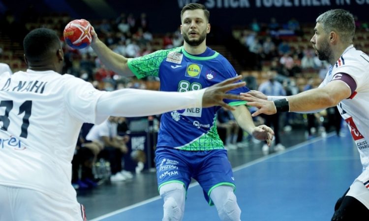Aleks Vlah naslednje štiri sezone za Kielce