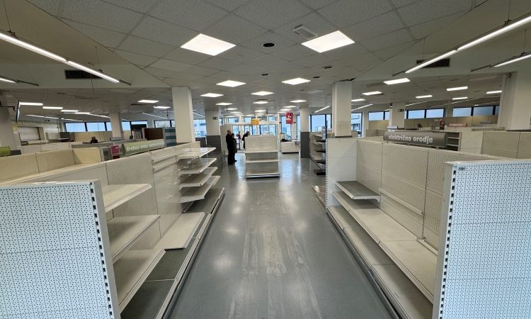 Nova lokacija za Mestno knjižnico Piran v nekdanji trgovini Mercator Tehnika