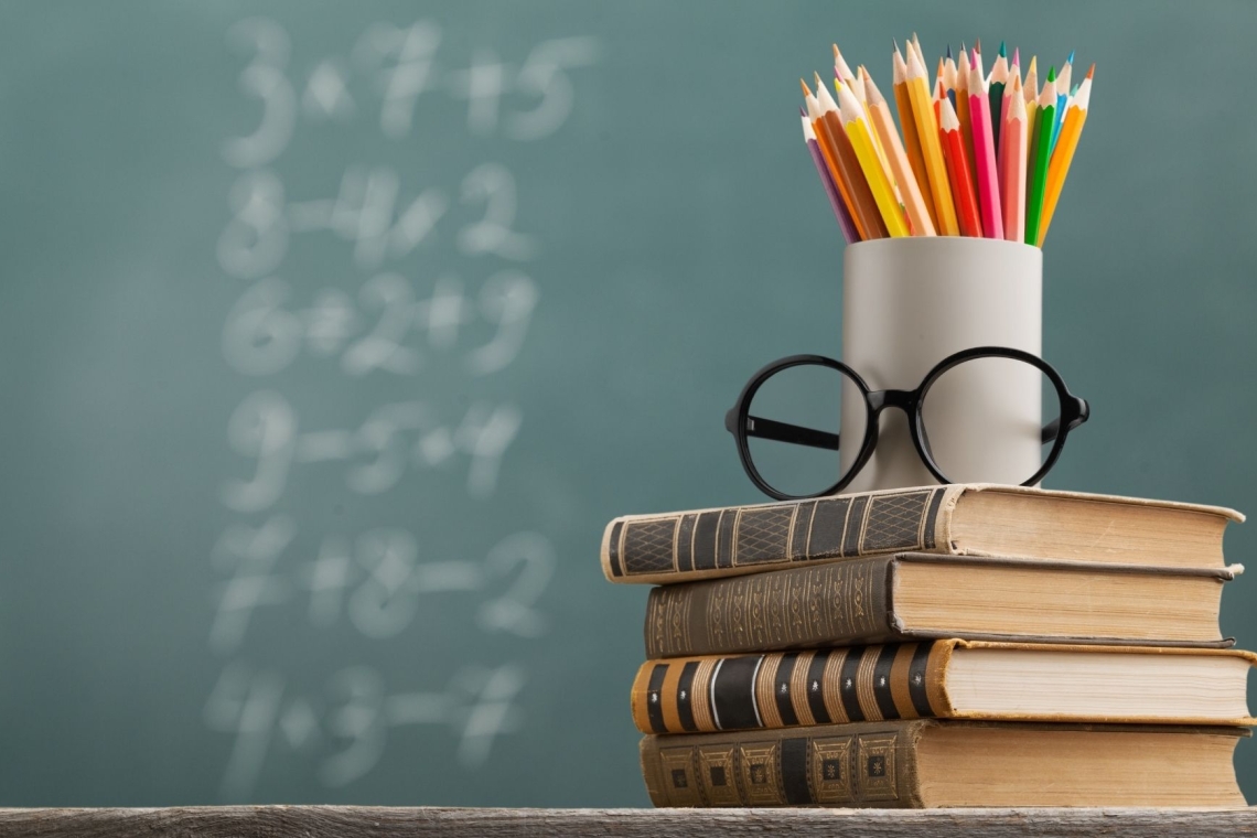 Ministrstvo bo podelilo 100 štipendij za študente pedagoških programov