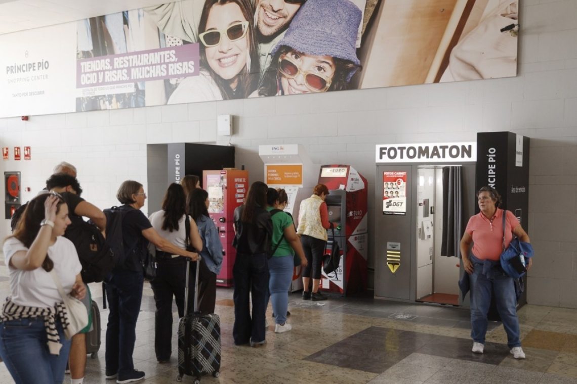 V večjem delu Španije in Portugalske ponovno vzpostavili oskrbo z elektriko