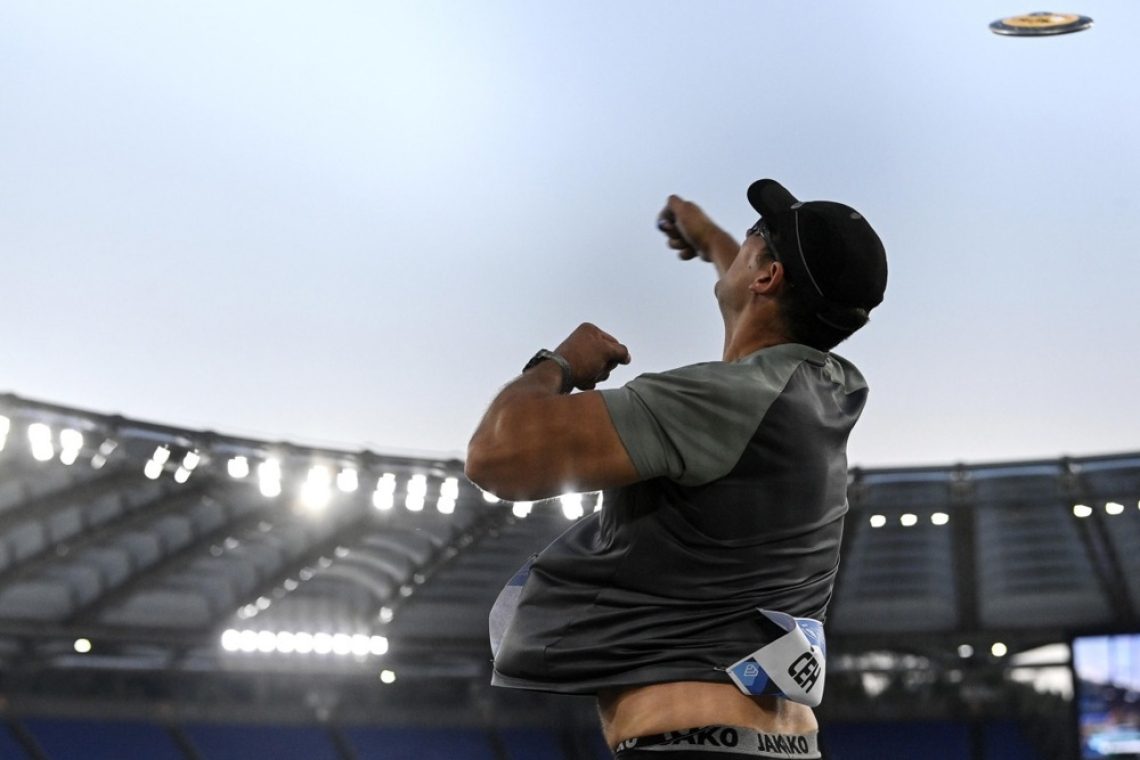 Čeh tretji na diamantni ligi v Dohi, Šutej šesta