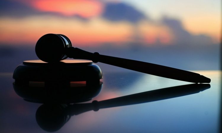 Tiktoker Irenej Bizjak znova pred sodiščem zaradi groominga mladoletnice