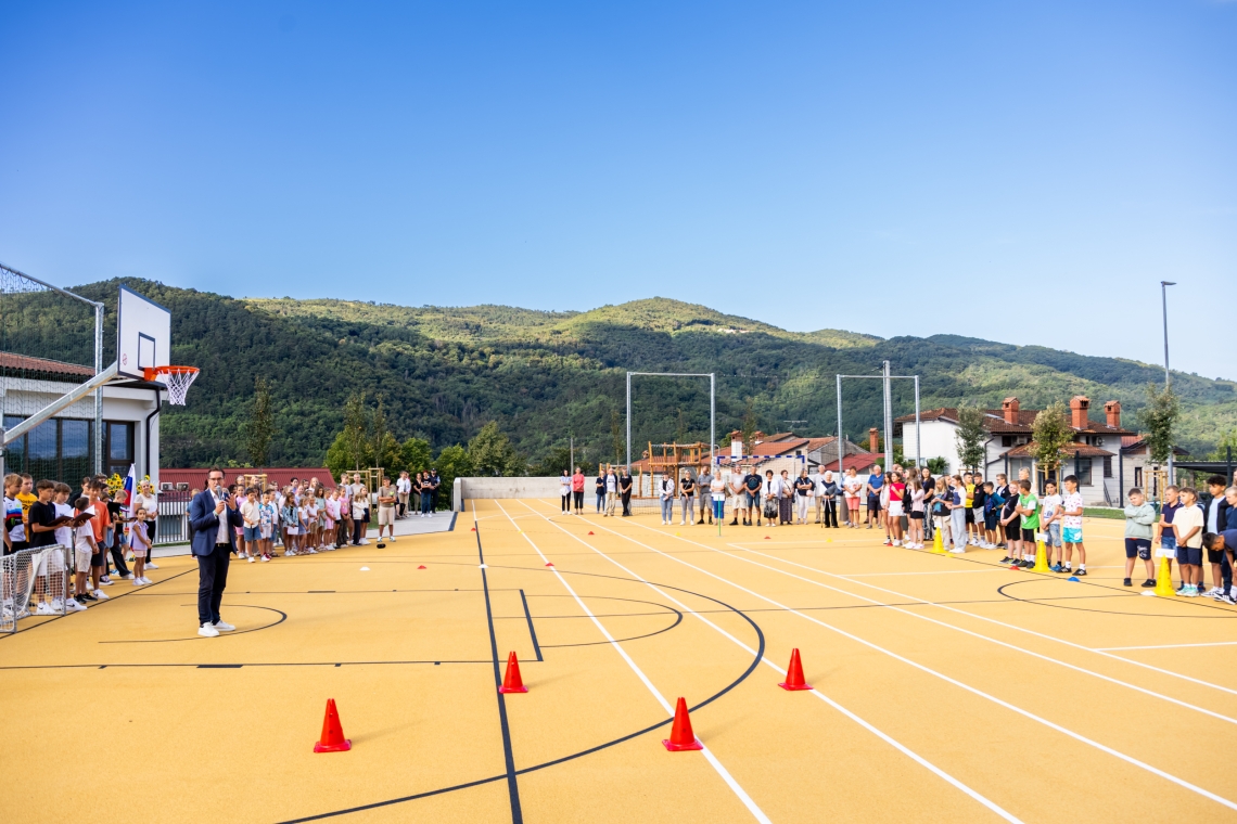 V Braniku odprli novo športno igrišče ob šoli