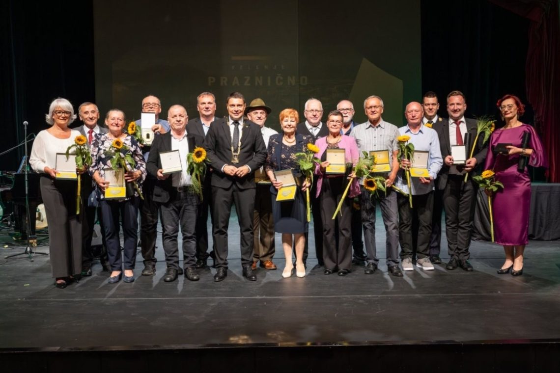 V Velenju podelili priznanja 16 izjemnim posameznikom in organizacijam