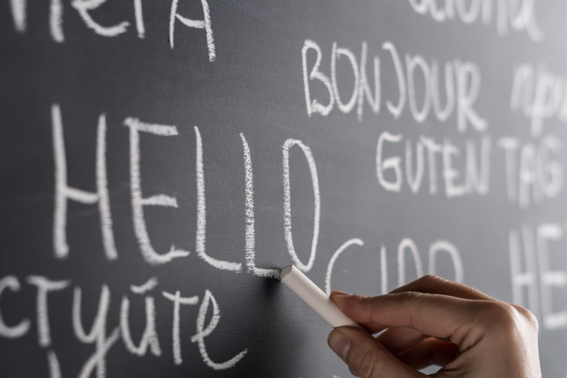 Ministrstvo: način komuniciranja s starši priseljenskih otrok je v pristojnosti šol