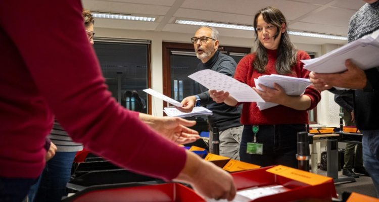 Na Nizozemskem po preštetju vseh glasovnic slavila stranka Demokrati 66