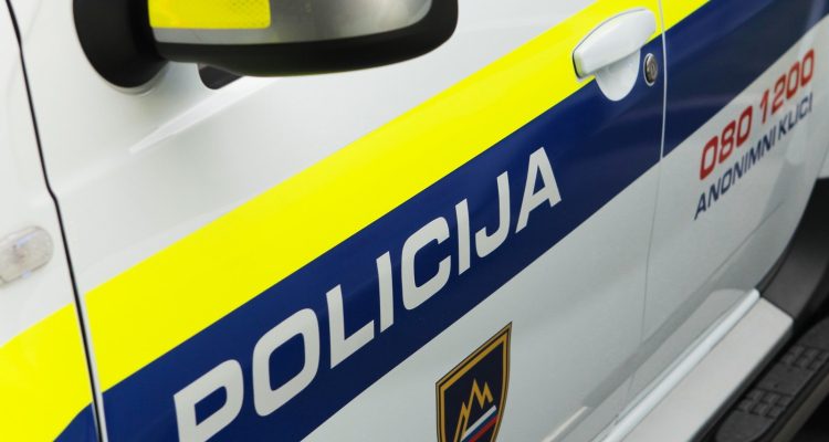 Grožnja o nevarnem predmetu na novomeškem tožilstvu
