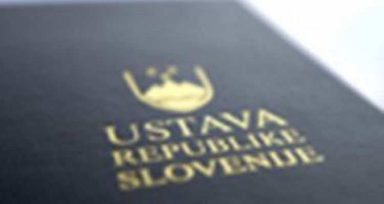 Slovenija obeležuje 34 let ustave
