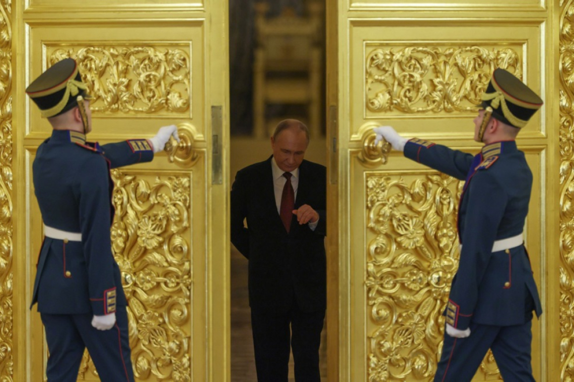 Machado v Beli hiši Trumpu izročila svojo Nobelovo nagrado