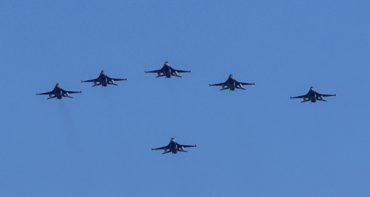 Turčija na Severni Ciper napotila lovce F-16