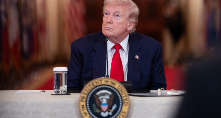 Trump zahteva brezpogojno kapitulacijo Irana
