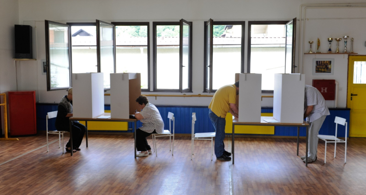 SDS in Demokrati vložili ugovore zaradi nepravilnosti na volitvah