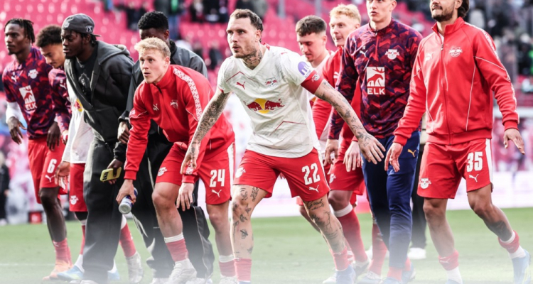 Povečan krožnik za prvaka bundeslige v pričakovanju Bayernovega naslova