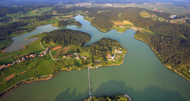 Šmartinsko jezero čaka postopna prenova in nove vsebine za obiskovalce