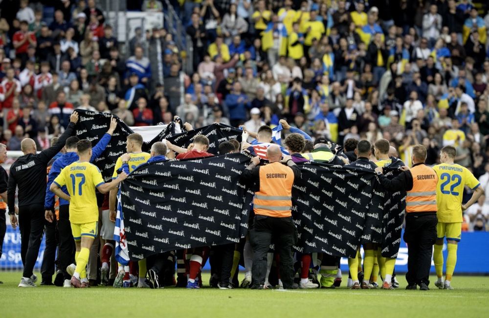 Eriksen se je znova zgrudil med reprezentančno tekmo
